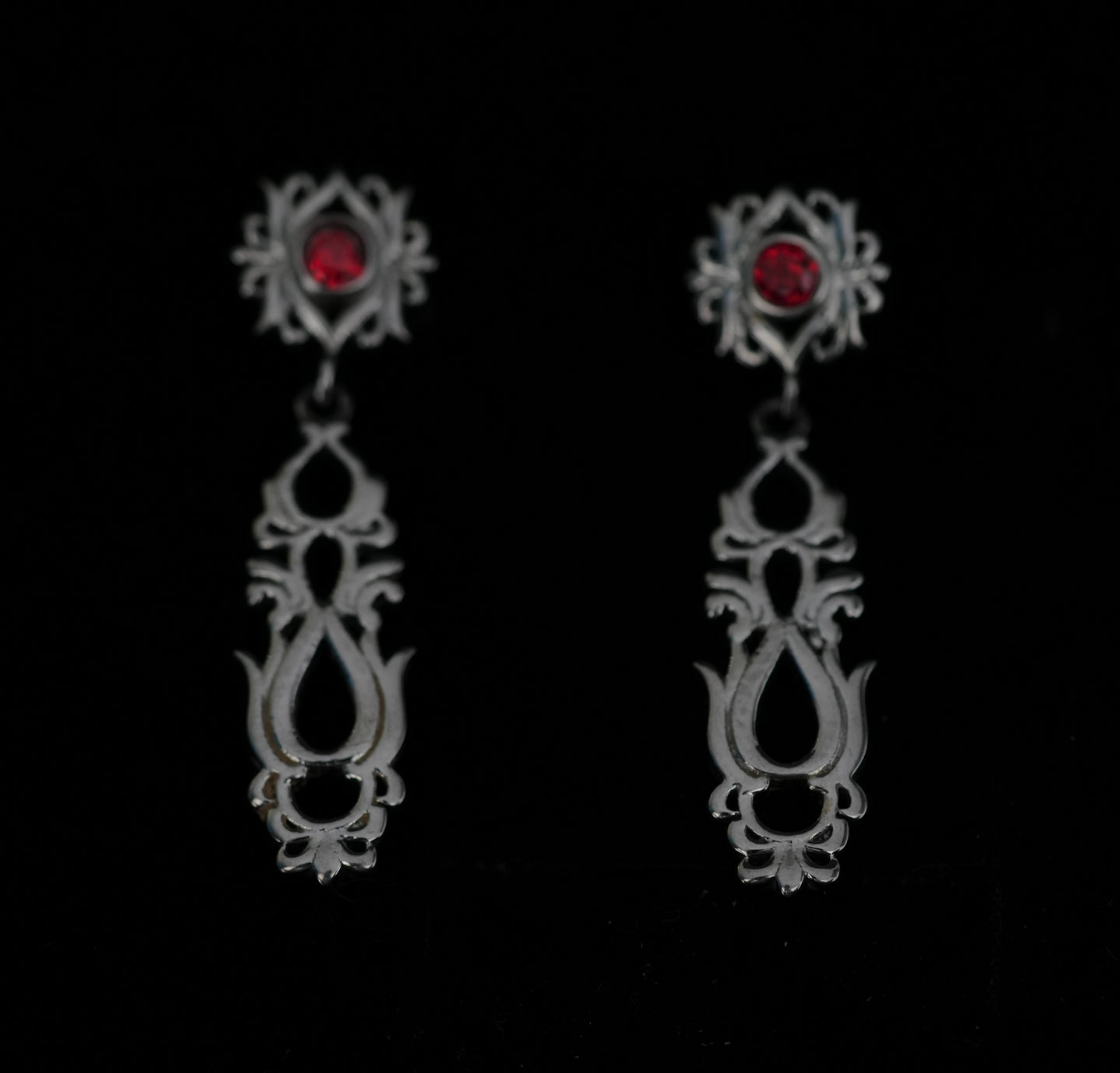 Flame Sorrows Earrings - Fashion Jewelry by Yordy.