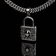 Amore Divino Lock Necklace - Fashion Jewelry by Yordy.