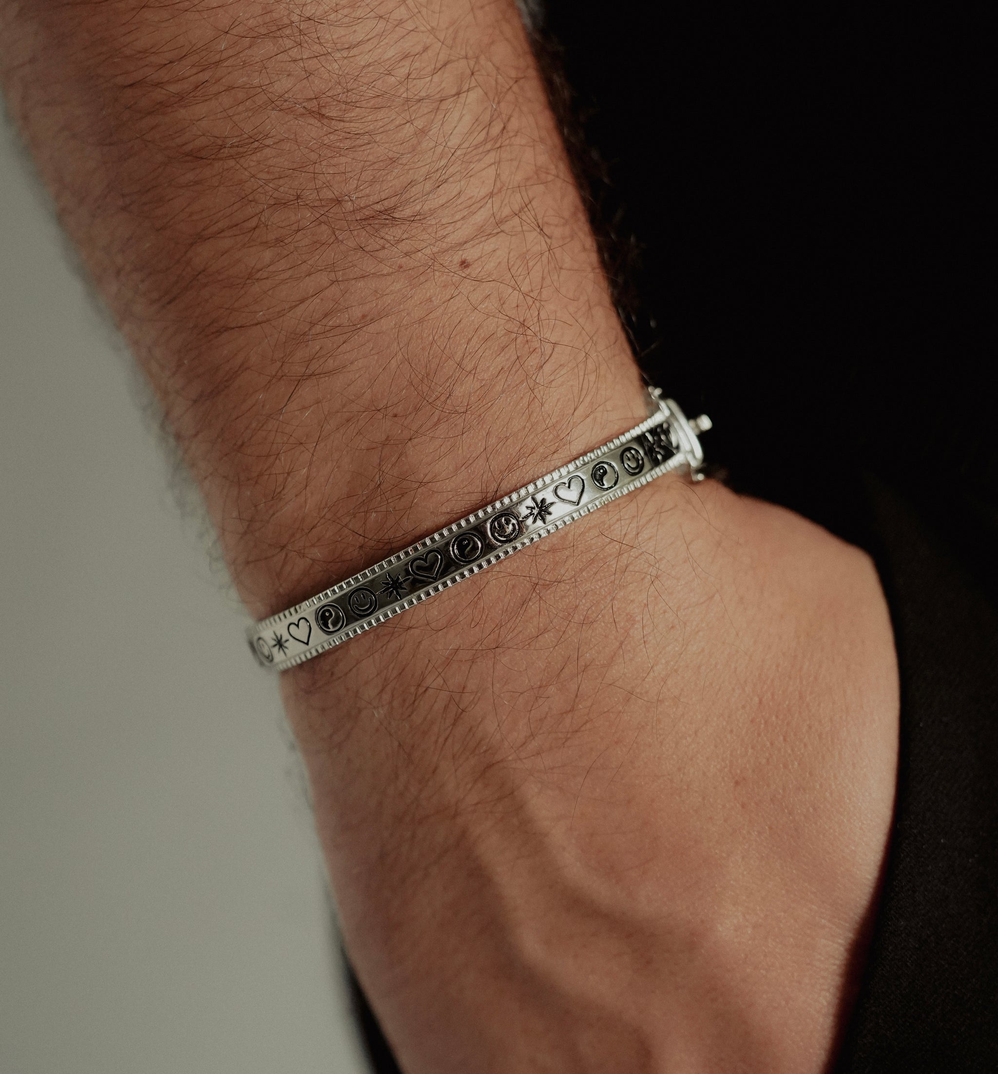 Amore Summer Bangle