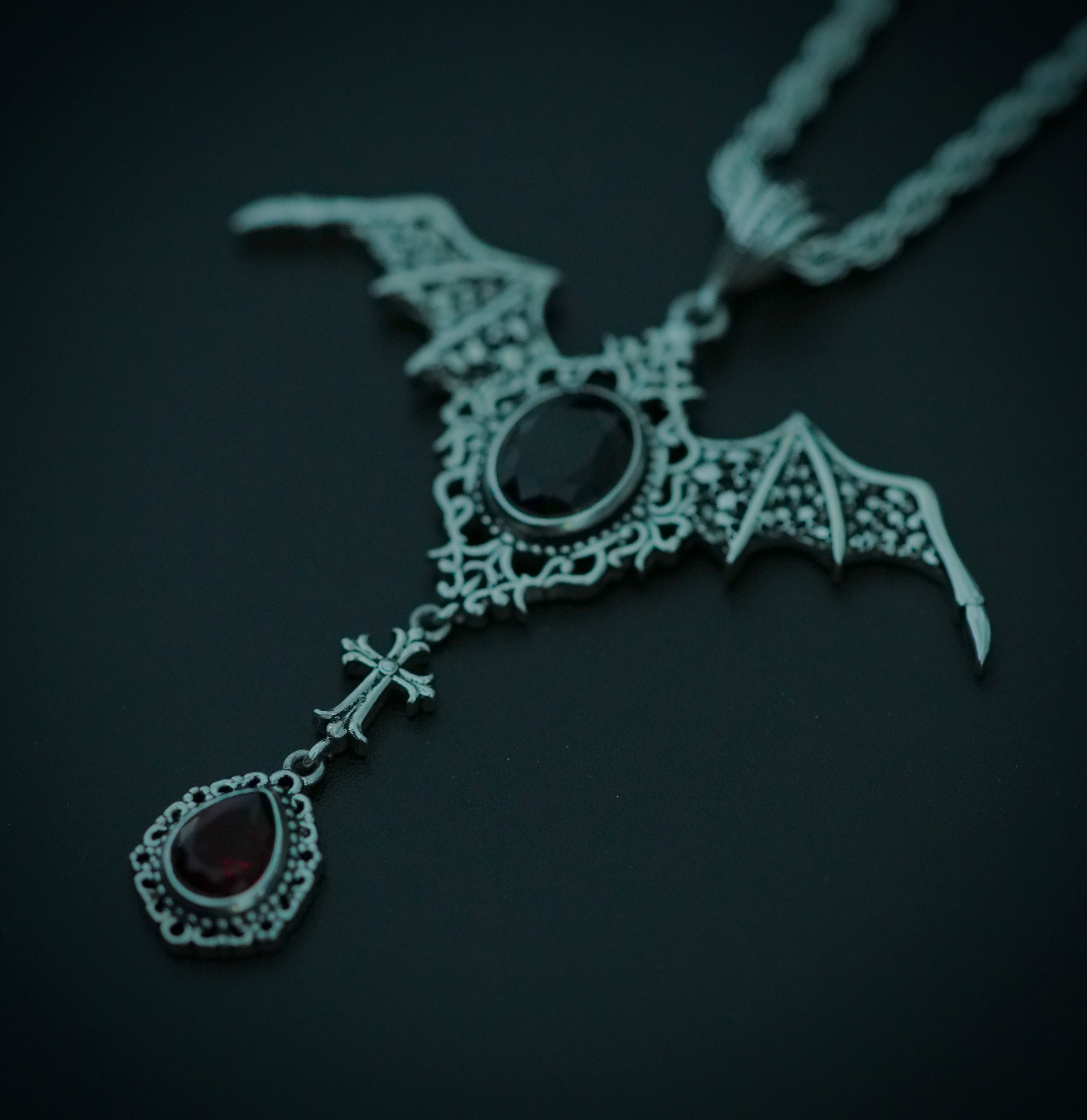 Midnight Shadows Necklace – YORDY | Luxury Fashion Jewelry
