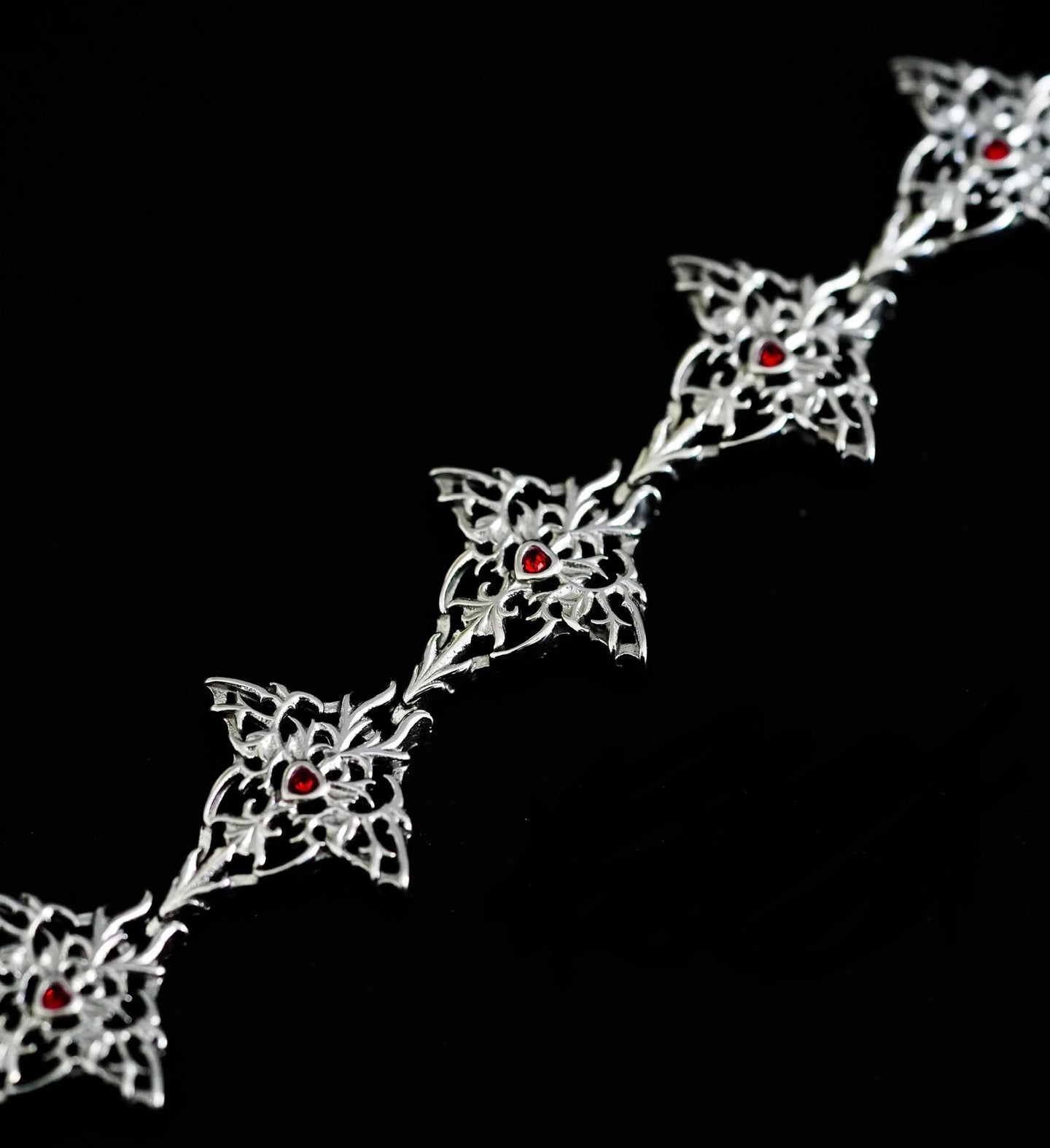 Passione Divina Bracelet - Fashion Jewelry by Yordy.