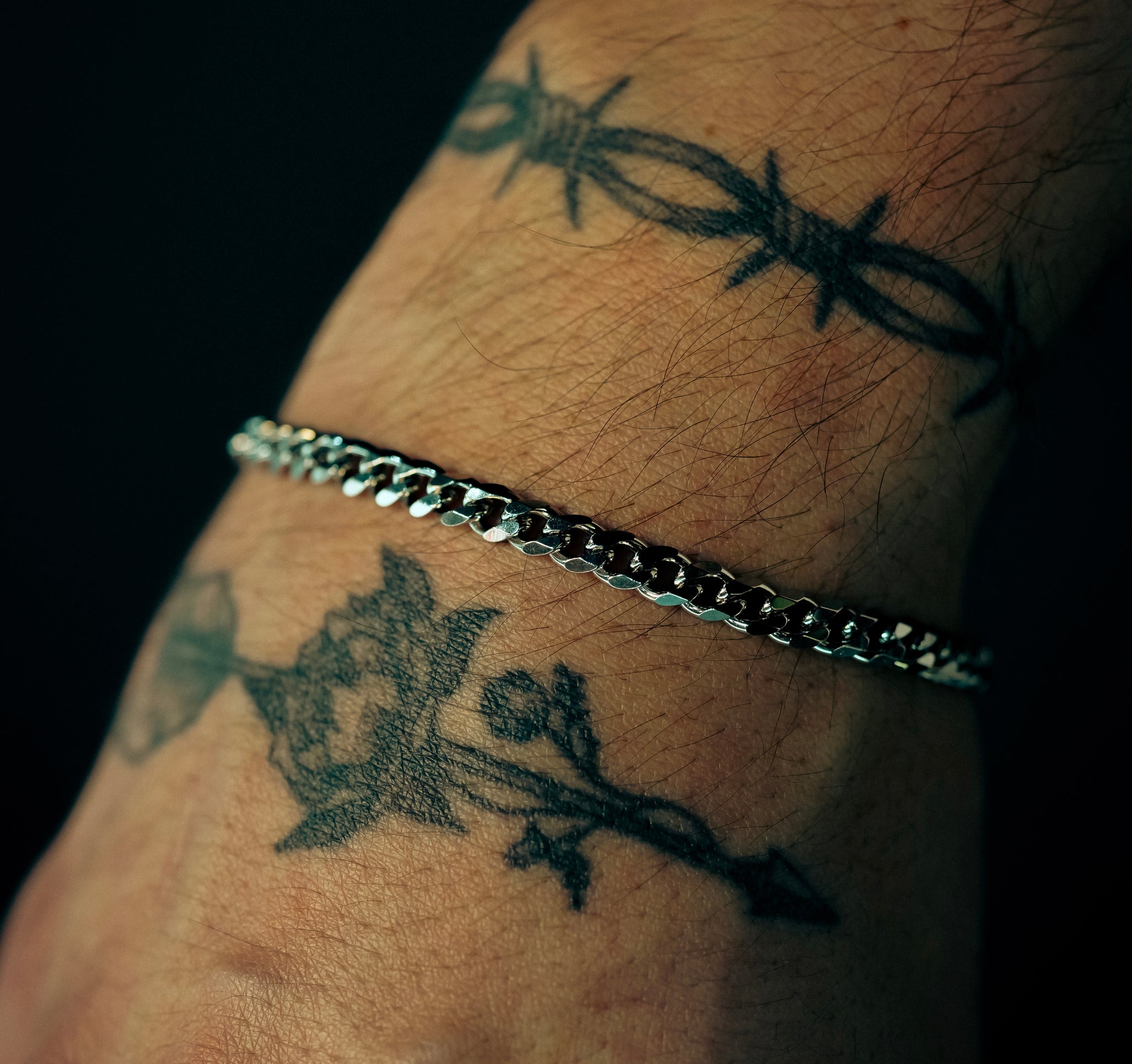 Silver Curb Bracelet 6mm - Fashion Jewelry by Yordy.