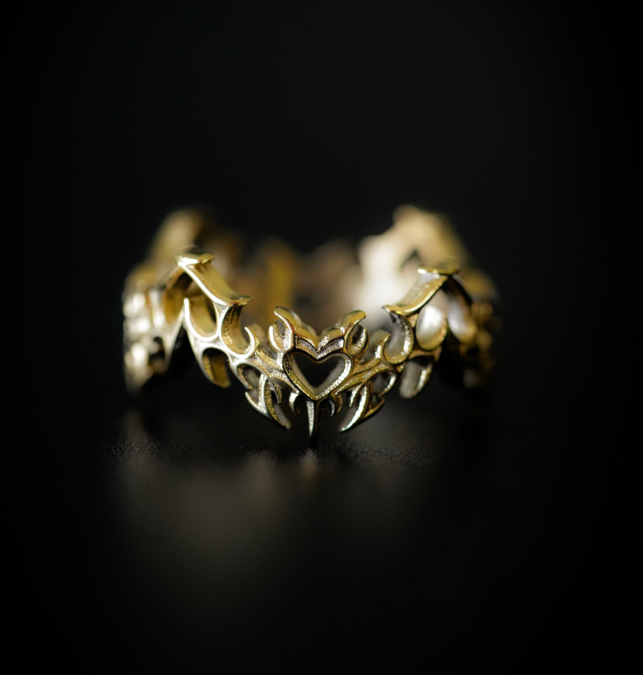 Gold Corazon Chromatica Ring - Fashion Jewelry by Yordy.