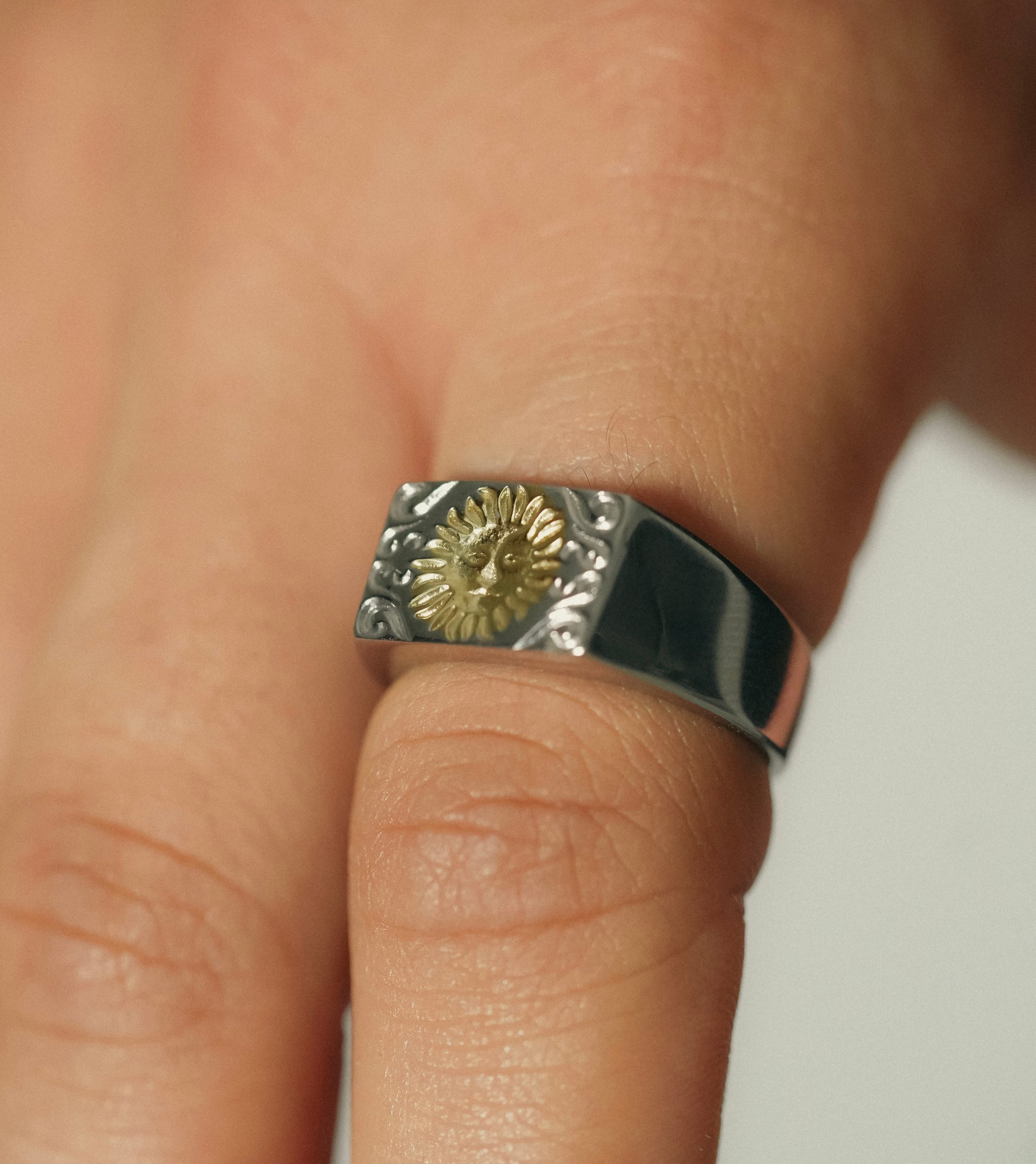 Sol y Luna Ring - Fashion Jewelry by Yordy.