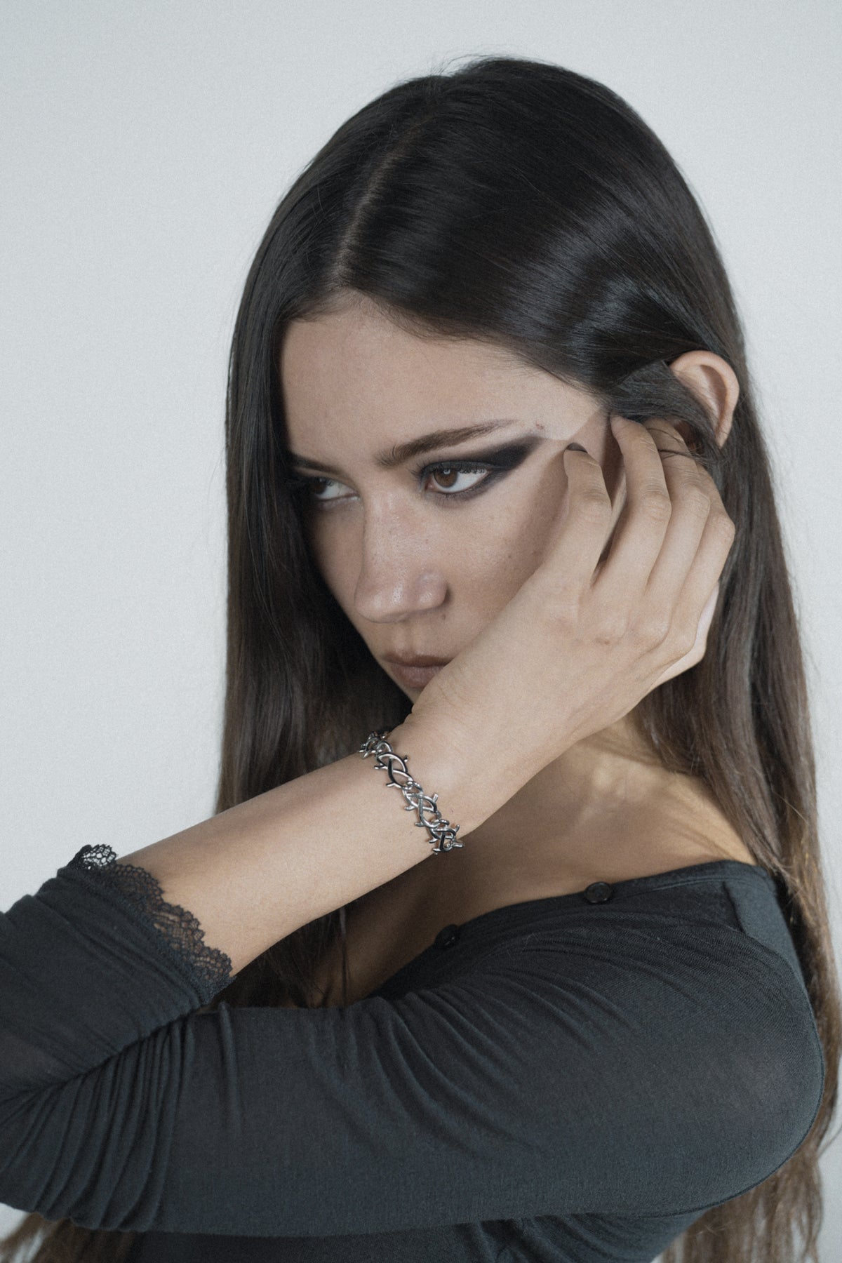Silver Barbwire Bracelet - Fashion Jewelry by Yordy.