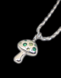 Greens Shroom Necklace - Fashion Jewelry by Yordy.