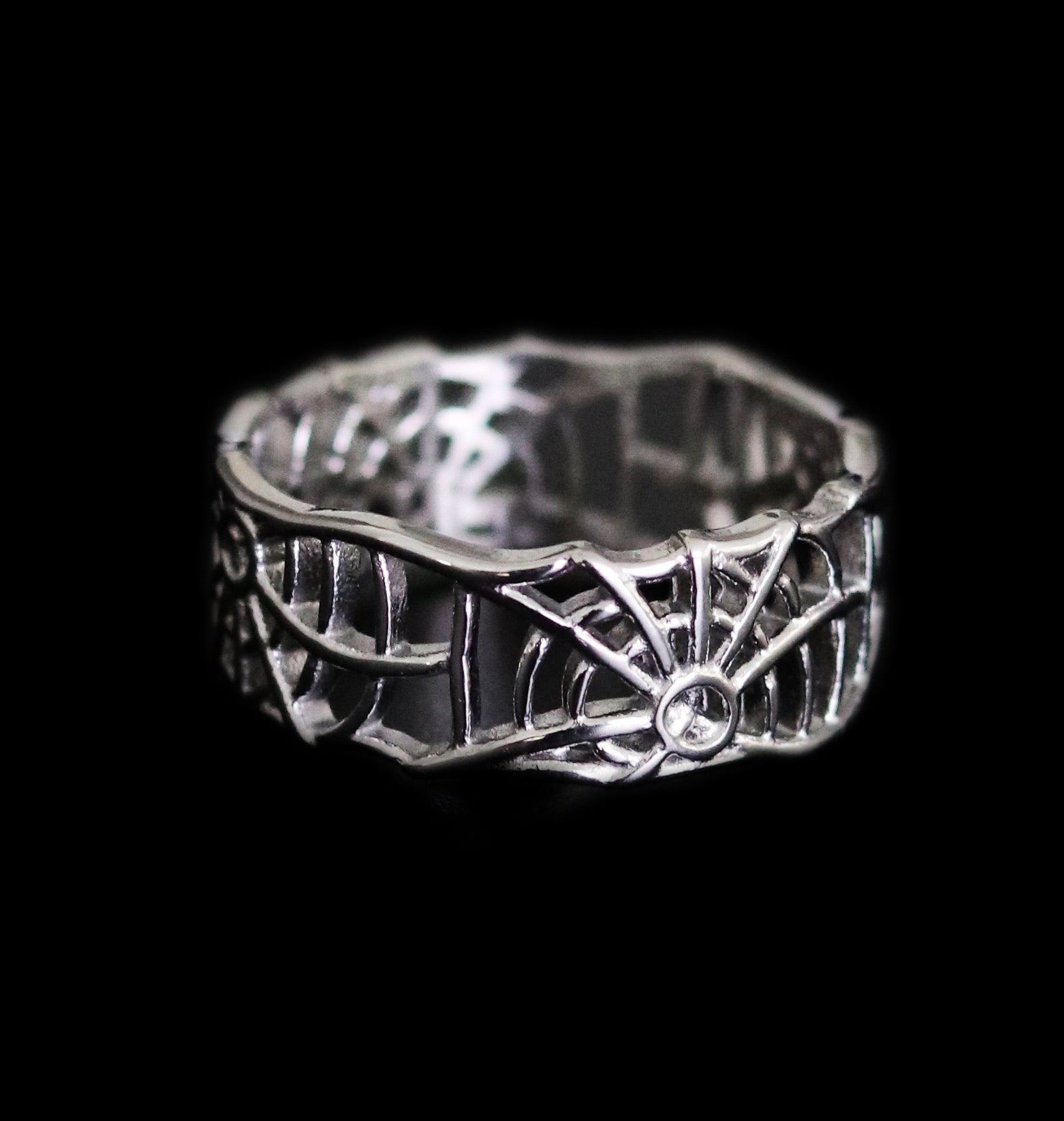 Silver Spider Web Ring - Fashion Jewelry by Yordy.