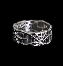 Load image into Gallery viewer, Silver Spider Web Ring - Fashion Jewelry by Yordy.