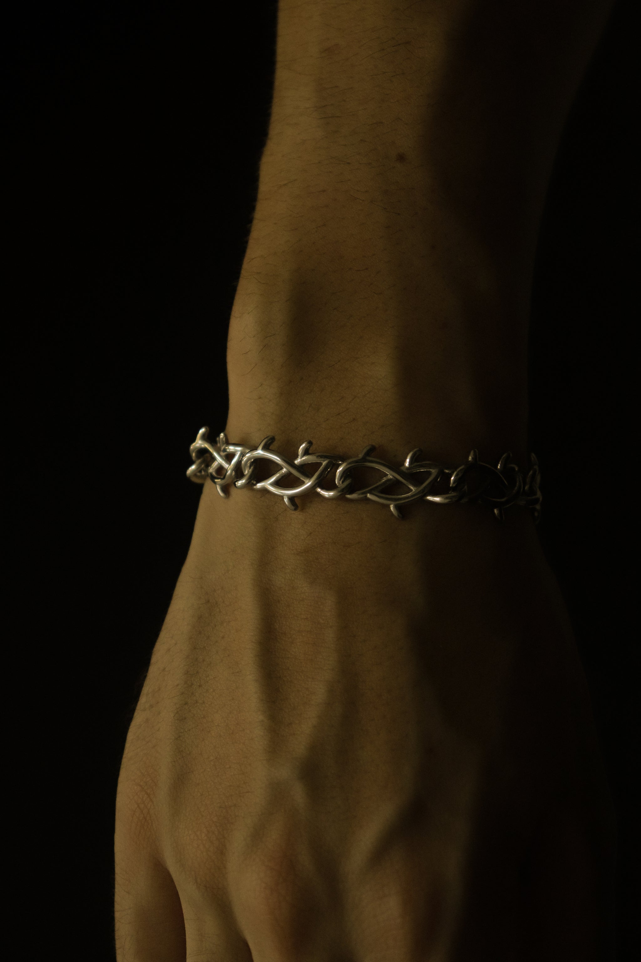 Silver Barbwire Bracelet - Fashion Jewelry by Yordy.