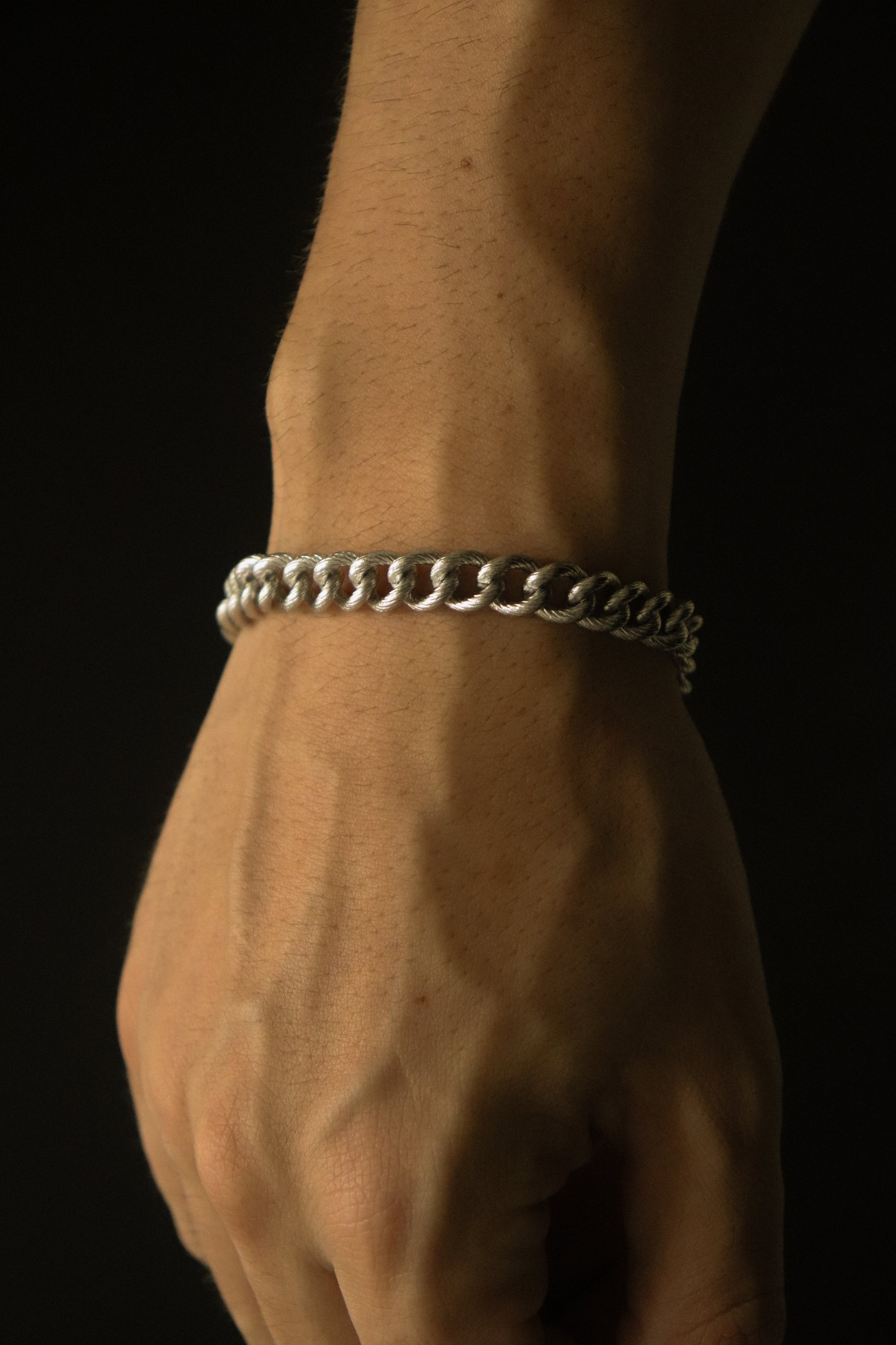 Silver Twisted Curb Bracelet - Fashion Jewelry by Yordy.