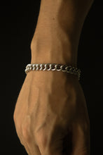 Load image into Gallery viewer, Silver Twisted Curb Bracelet