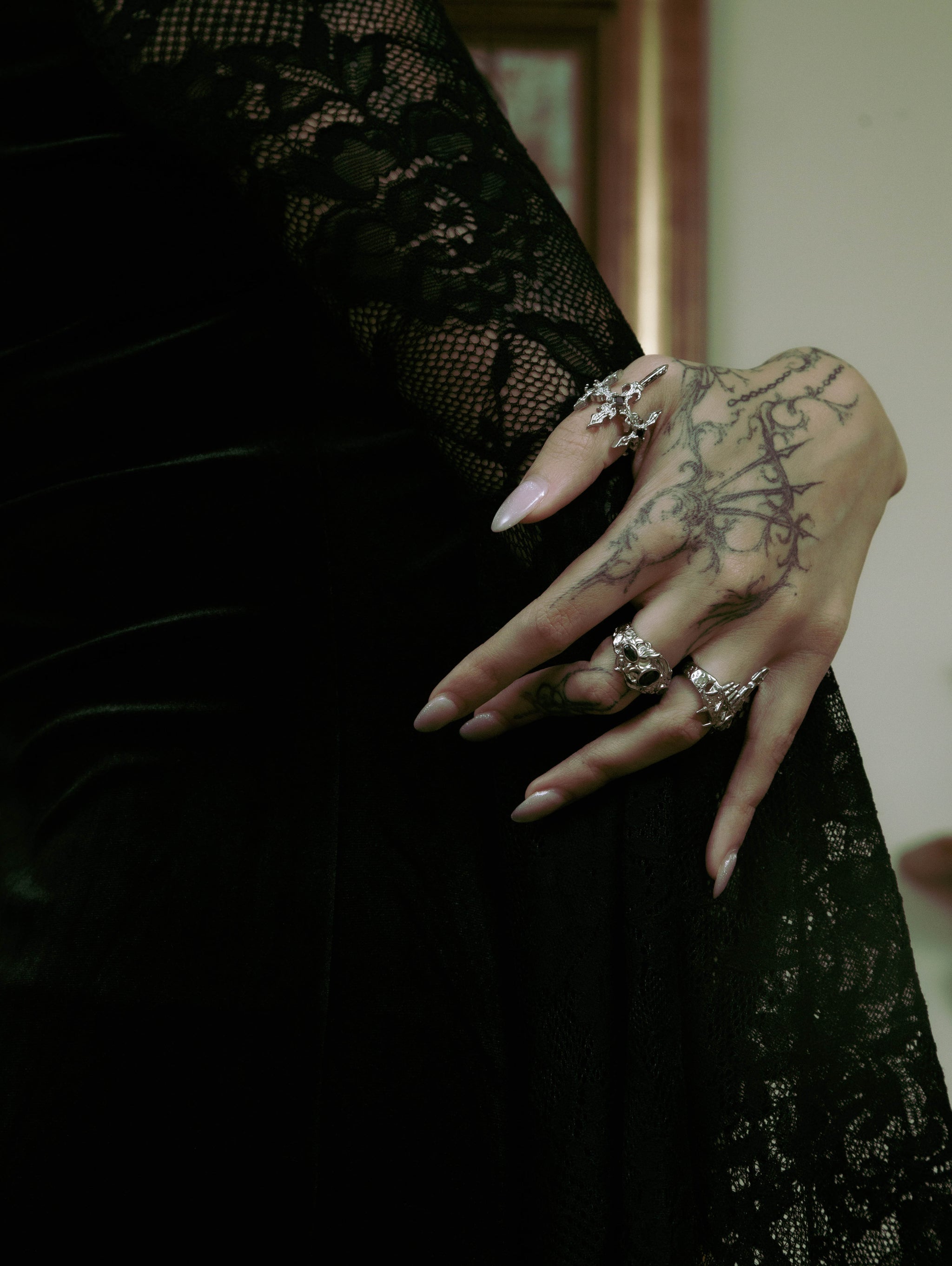 Lacrimae Crucis Ring