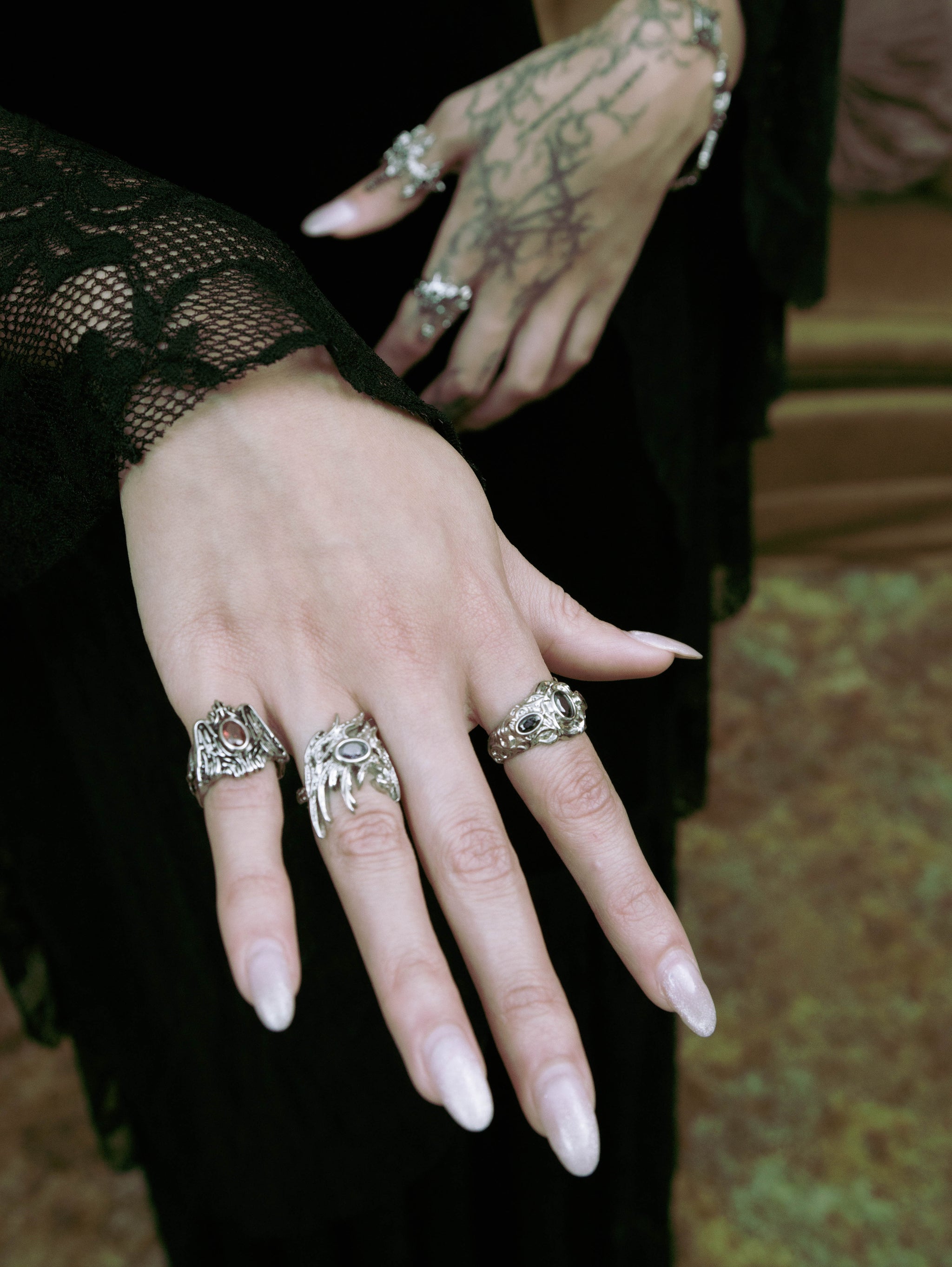 Violectra Ring