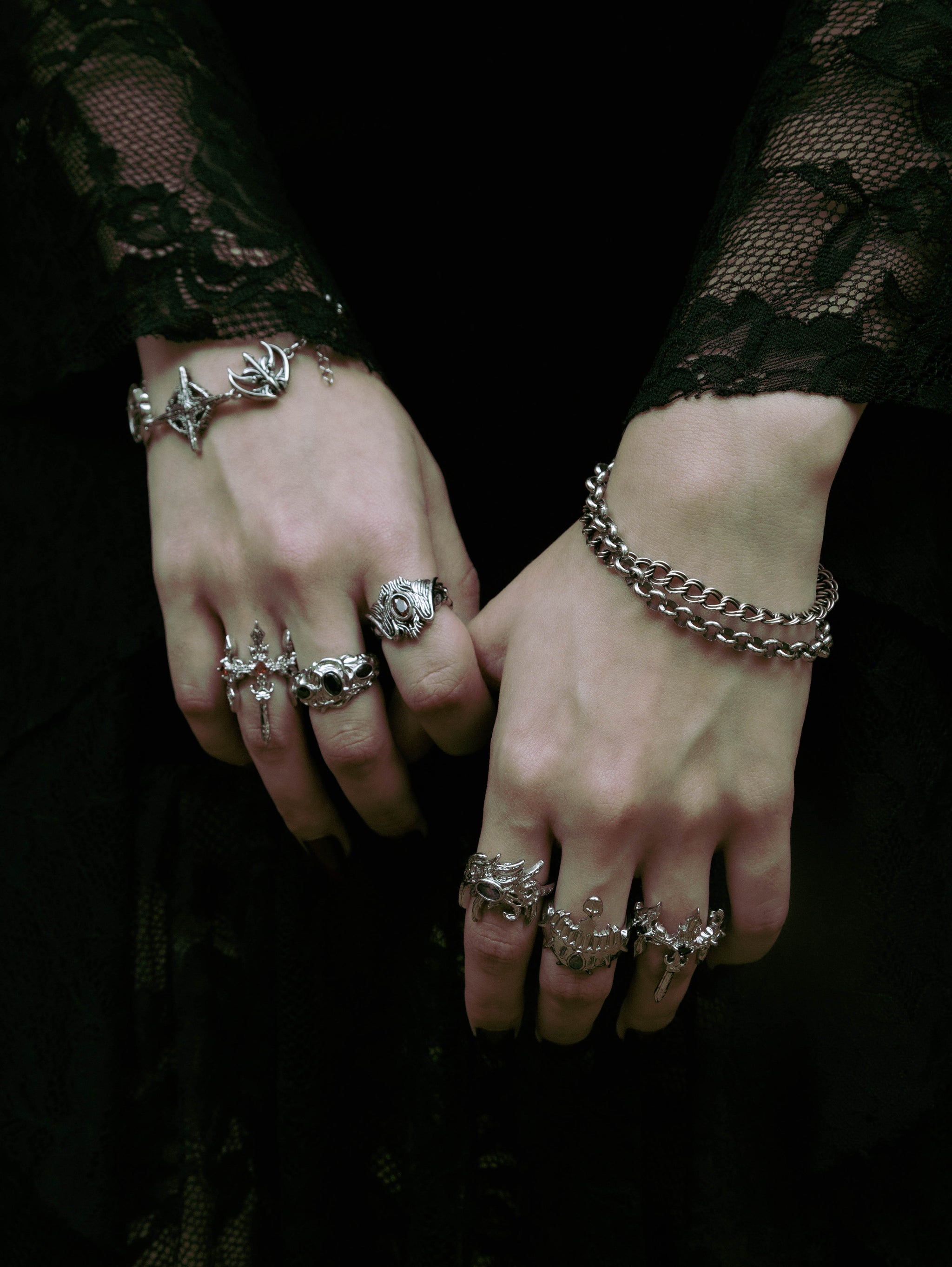 Violectra Ring