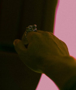 Silver Forbidden Kiss Ring - Fashion Jewelry by Yordy.