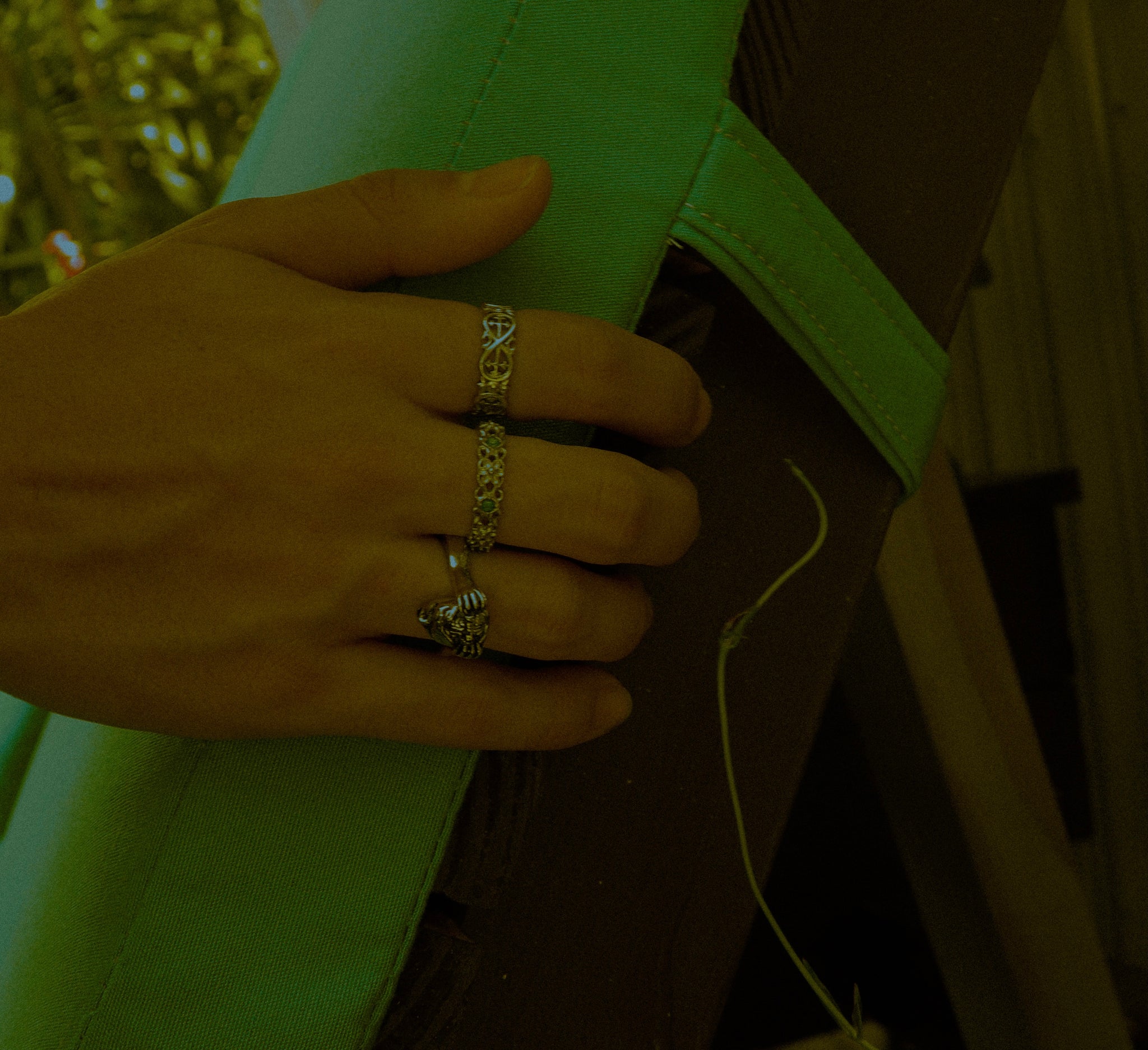 Silver Flower Jewels Ring - Fashion Jewelry by Yordy.