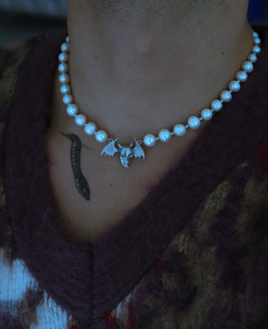 Winged Skull Pearl Necklace - Fashion Jewelry by Yordy.