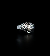 Load image into Gallery viewer, Silver Mind Ring - Fashion Jewelry by Yordy.