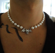 Load image into Gallery viewer, Winged Skull Pearl Necklace - Fashion Jewelry by Yordy.