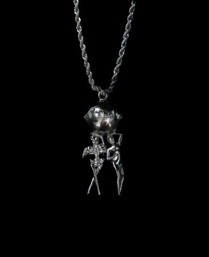 The World Never Stops Necklace - Fashion Jewelry by Yordy.