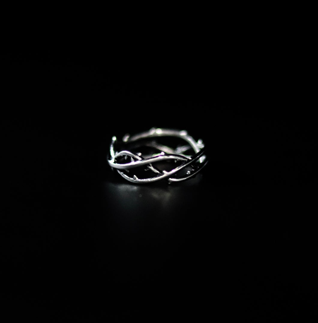 Silver Barbwire Ring - Fashion Jewelry by Yordy.