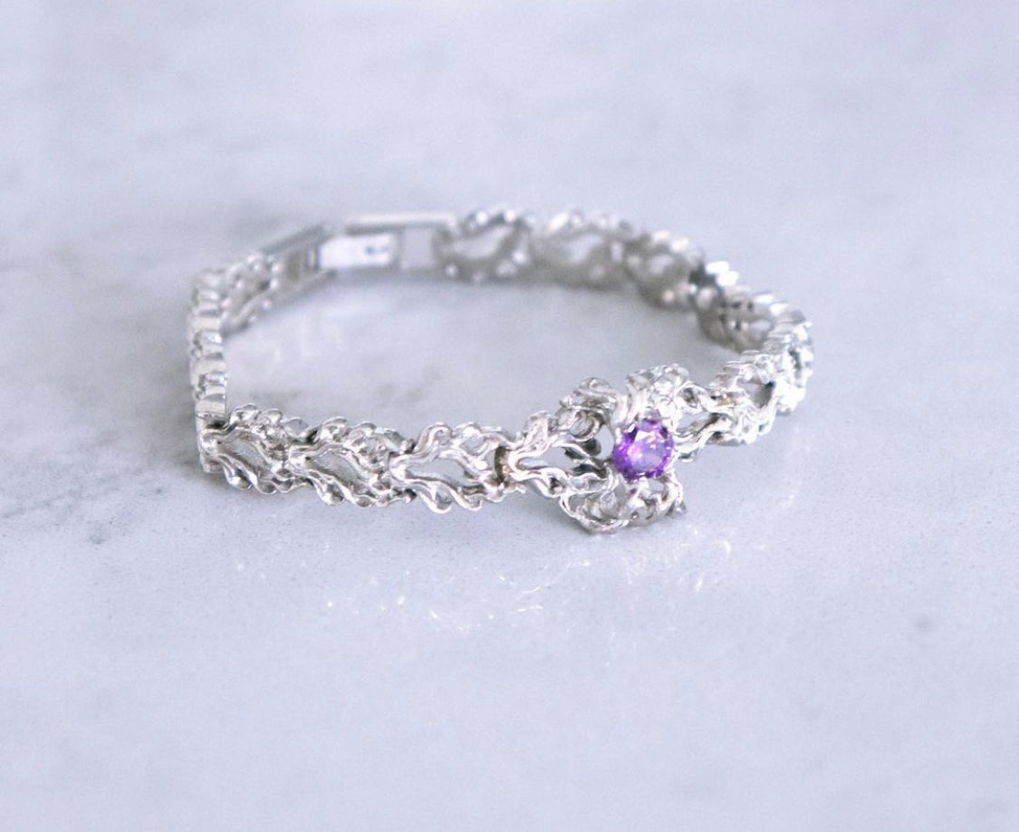 Purple Burning Jewel Bracelet - Fashion Jewelry by Yordy.
