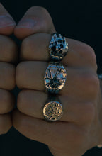 Load image into Gallery viewer, Silver Melting Skull Ring - Fashion Jewelry by Yordy.