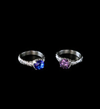 Load image into Gallery viewer, Twisted Times Ring - Fashion Jewelry by Yordy.