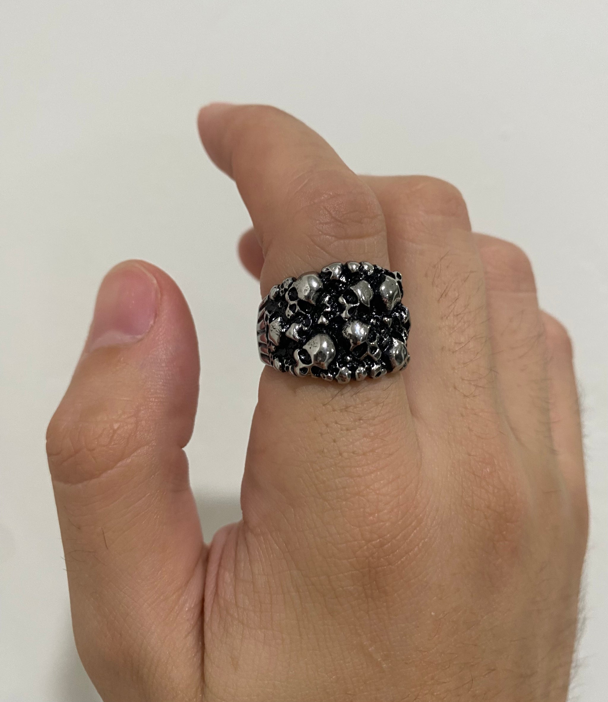 Skulls Road Ring - Fashion Jewelry by Yordy.