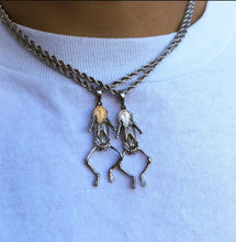 Load image into Gallery viewer, Silver Hour Minds Necklace - Fashion Jewelry by Yordy.