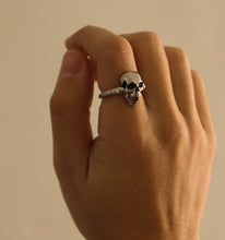 Load image into Gallery viewer, Snake Romance Ring - Fashion Jewelry by Yordy.