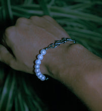 Load image into Gallery viewer, Barbwire/Pearl Bracelet - Fashion Jewelry by Yordy.