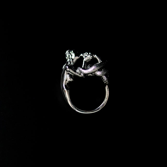 Silver Forbidden Kiss Ring - Fashion Jewelry by Yordy.
