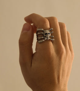 Skeletal Spider Ring - Fashion Jewelry by Yordy.